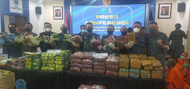 BNN Tangkap Polisi Selundupkan 52,90 Kg Sabu di Dumai Riau